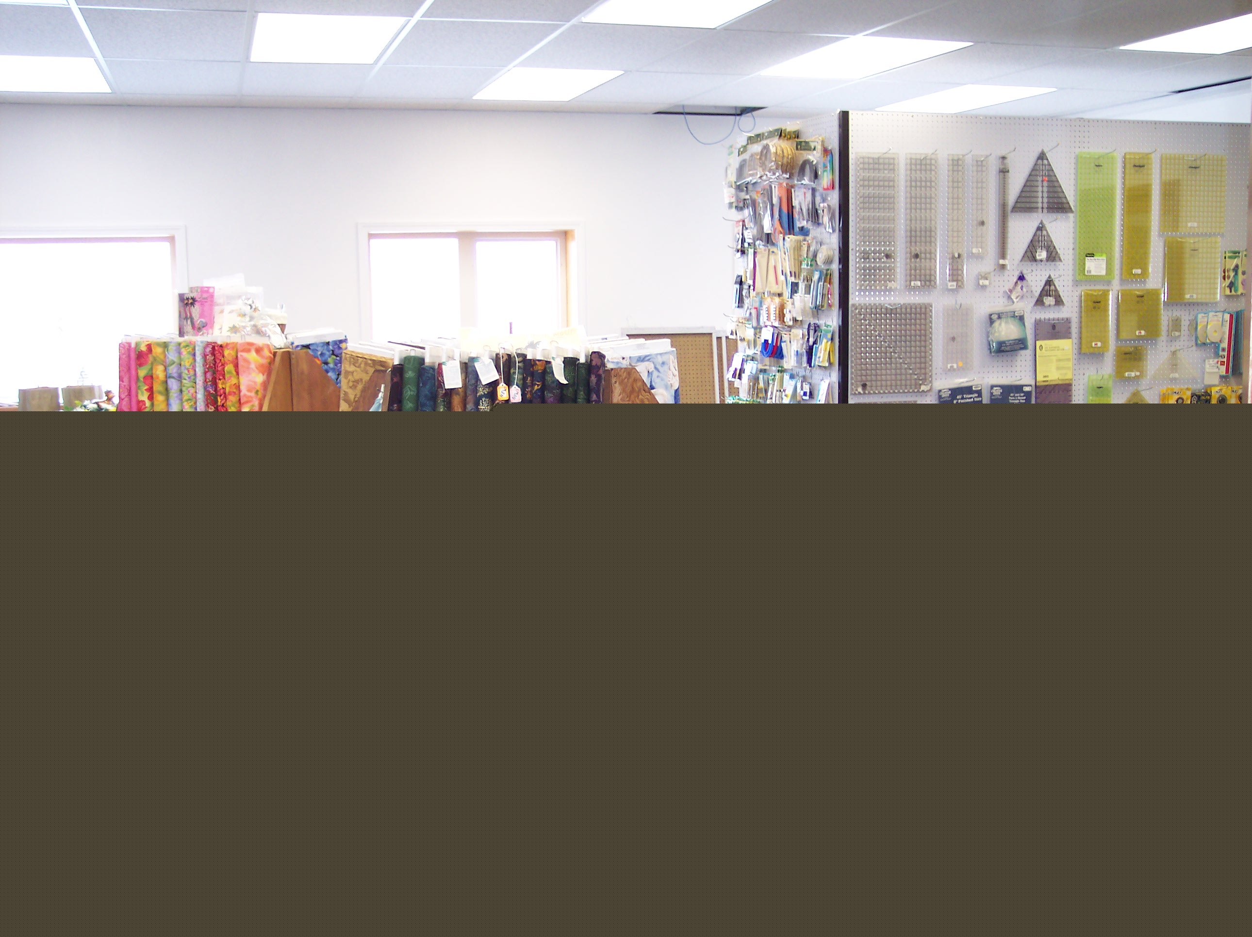 CalicoCownewshoppix002.jpg